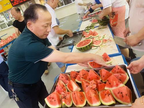 传统街舞斗舞男女对战 